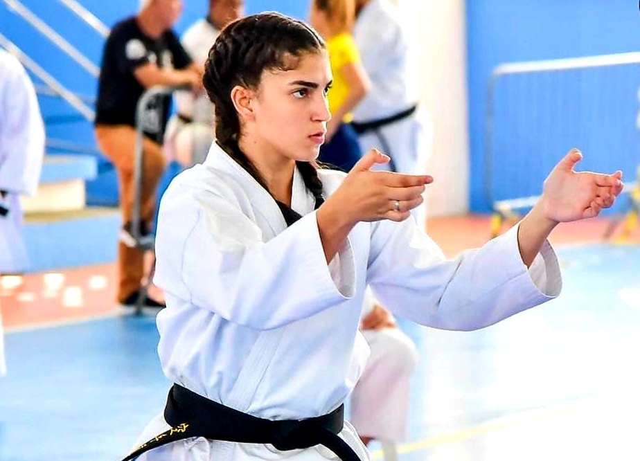 Atleta de Xerém vai representar o Brasil no Campeonato Mundial de Karatê no México 