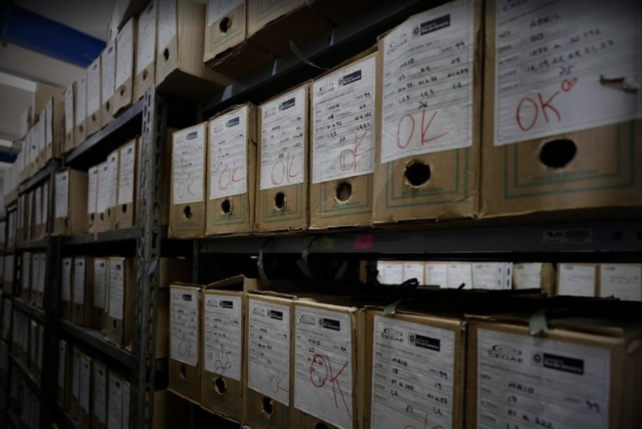 Cedae digitaliza documentos que preservam a história do saneamento no Rio de Janeiro