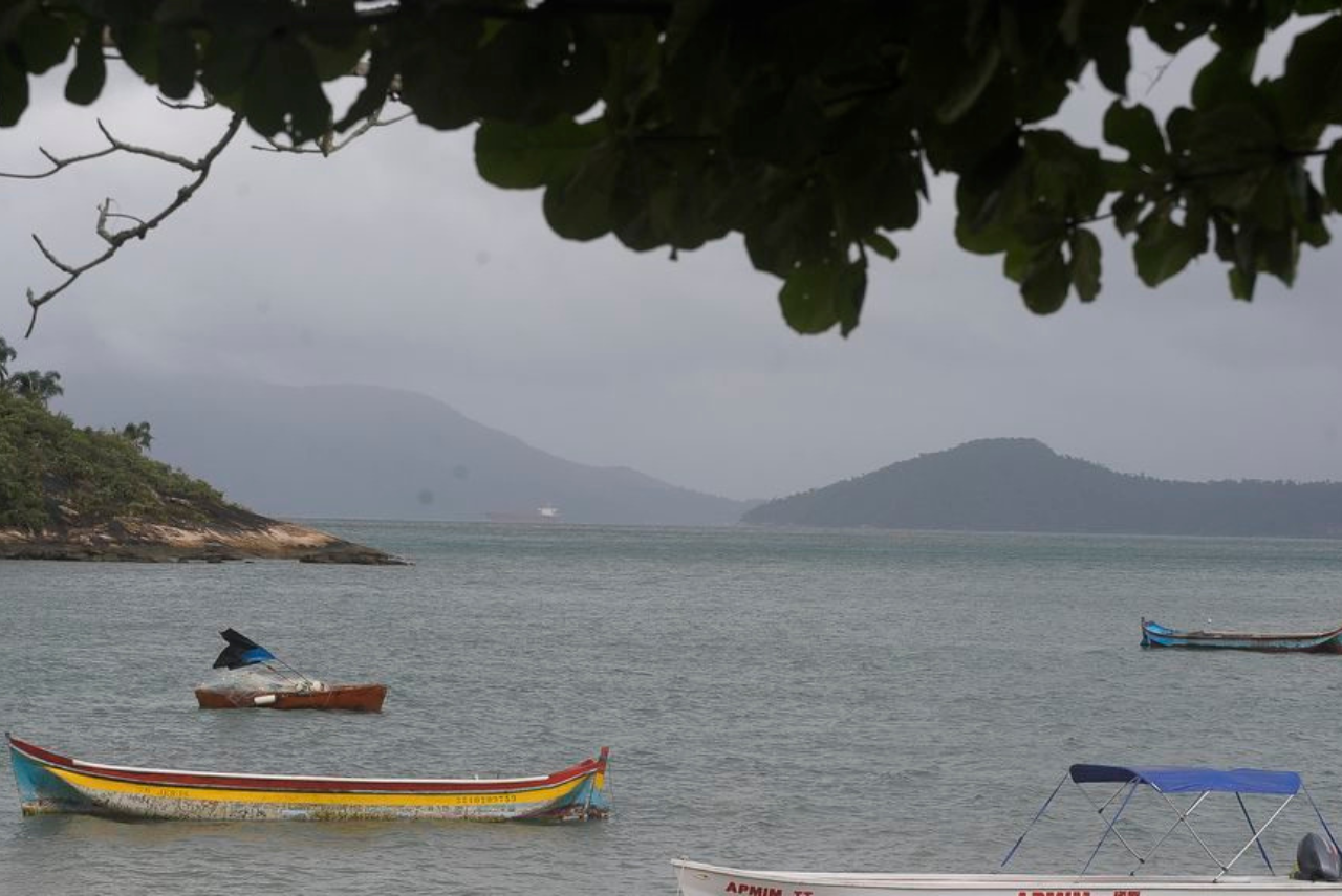 Apenas um de 81 projetos para economia marítima brasileira beneficiou comunidades tradicionais