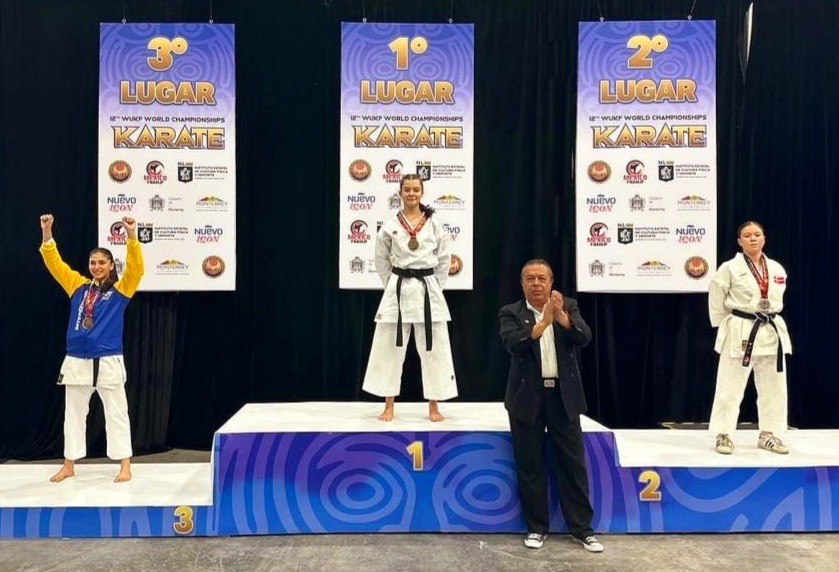 Grazi Nunes conquista três medalhas de bronze no Campeonato Mundial de Karatê disputado no México