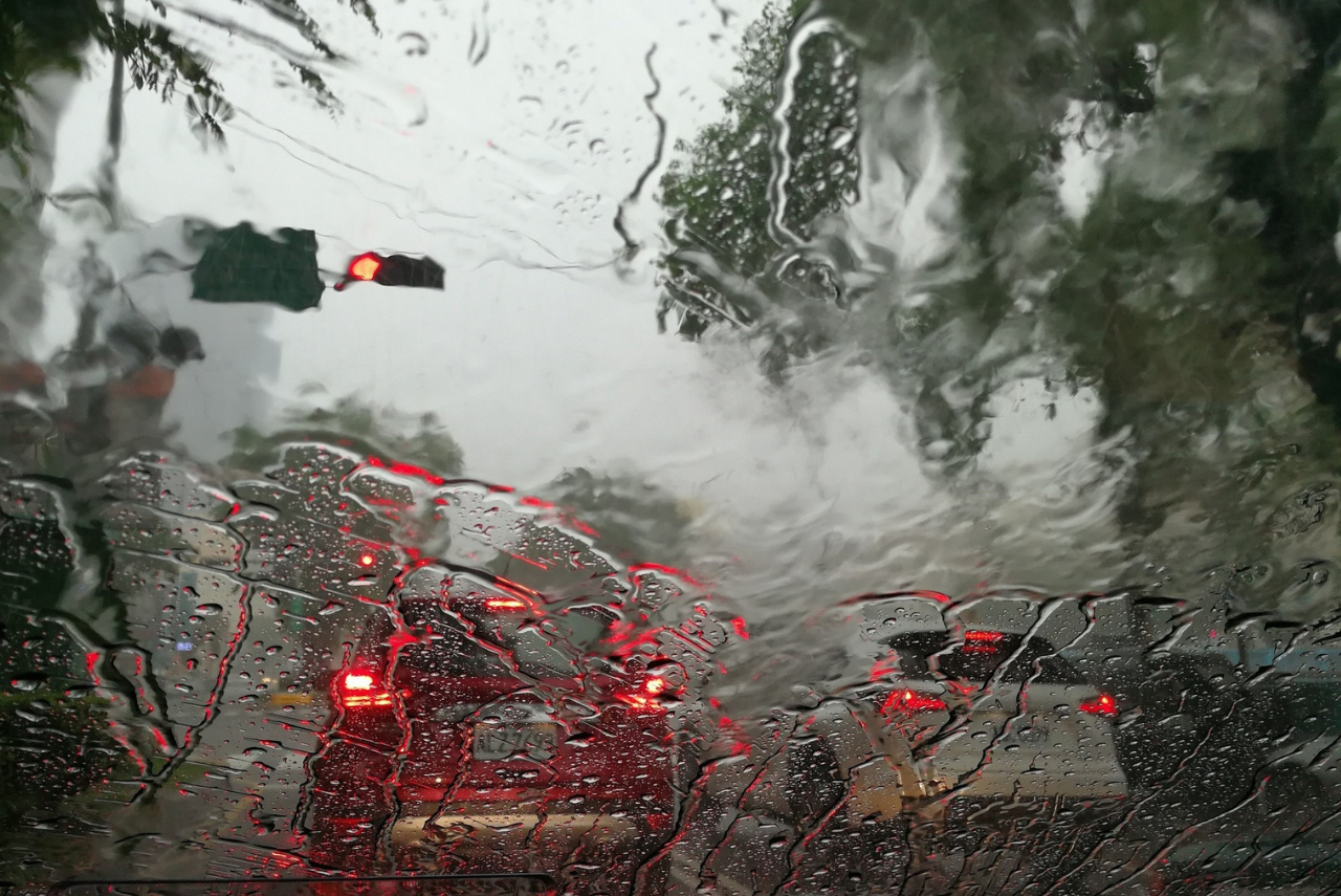 Temporal atinge Xerém, Serra de Petrópolis e grande parte da baixada Fluminense