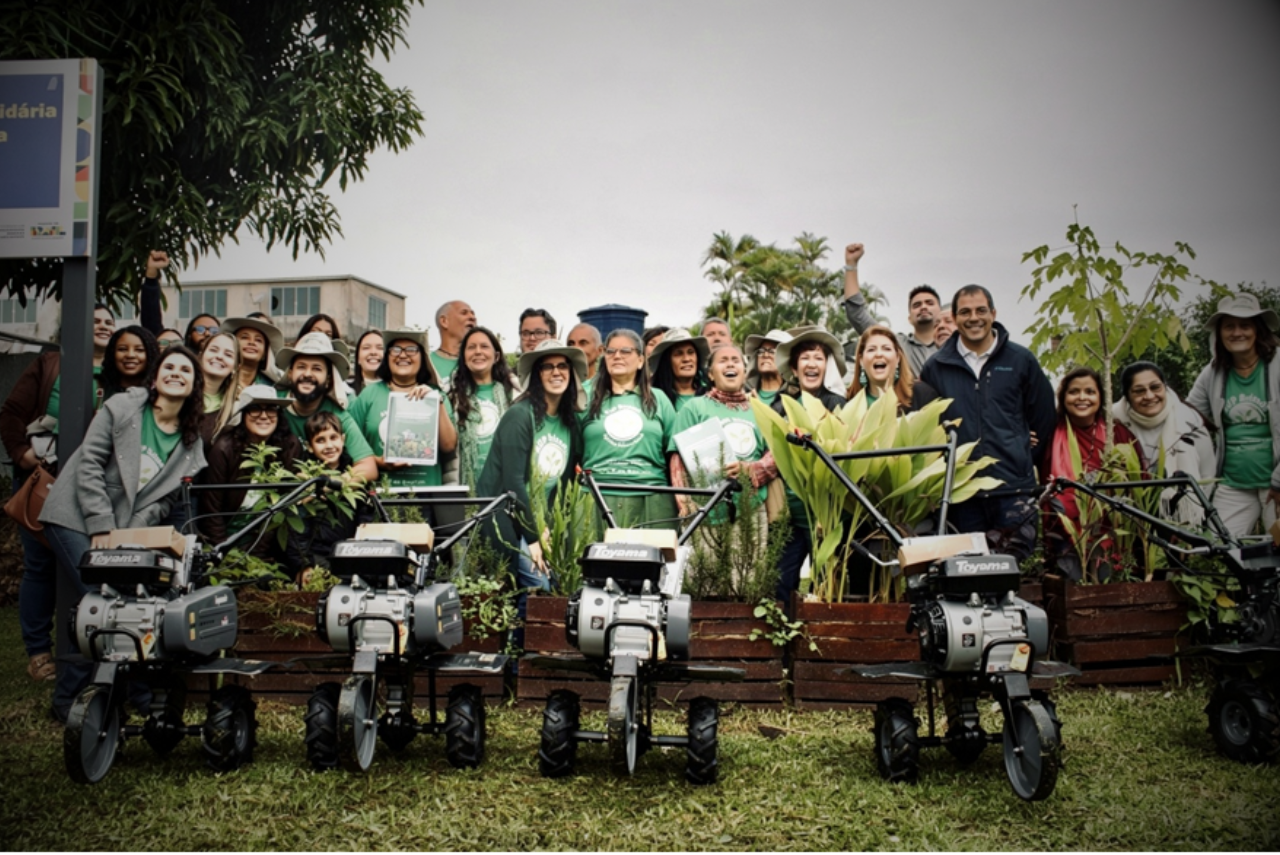 Instituto Zeca Pagodinho forma agricultores em projeto de Agricultura Urbana e Economia Solidária
